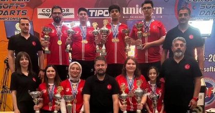 DENİZLİLİ DARTÇILARDAN AVRUPA ŞAMPİYONASI’NDA BÜYÜK BAŞARI
