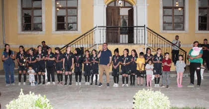 GÜNEY’DE ŞAMPİYON HOKEYCİLERE COŞKULU KARŞILAMA