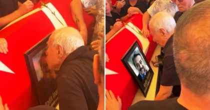 KADİR İNANIR'IN CENAZESİNDE İLYAS SALMAN İLE FOTOĞRAF YARIŞI