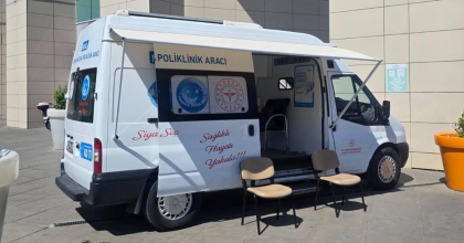 MOBİL SİGARA BIRAKMA ARACI VATANDAŞLARI BEKLİYOR
