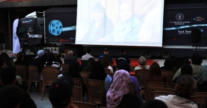 SİNEMA TIRI ÇAMELİ’DE BÜYÜK İLGİ GÖRDÜ