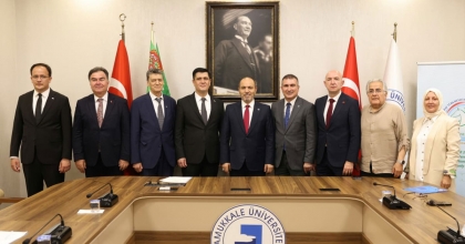 TÜRKMENİSTAN BAĞIMSIZLIK YILDÖNÜMÜ PAÜ'DE KUTLANDI