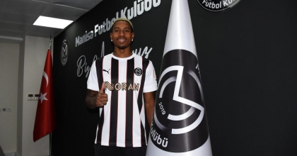 MANİSA FK, VARGAS İLE YENİDEN ANLAŞTI
