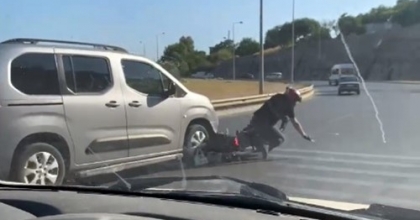 İZMİR’DE MOTOSİKLETLİYE KASTEN ÇARPIP KAÇAN SÜRÜCÜYE AĞIR CEZA