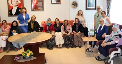 DENİZLİ HUZUREVİ SAKİNLERİNE ANLAMLI ZİYARET