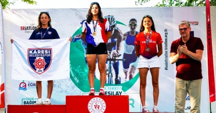 DENİZLİ'YE TRİATLONDA BRONZ MADALYA