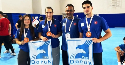 DENİZLİLİ KİCK BOKSÇULAR TÜRKİYE ŞAMPİYONASI'NA DAMGA VURDU