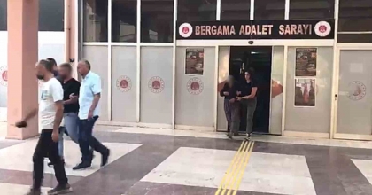 BERGAMA’DA UYUŞTURUCU OPERASYONU: ANNE VE OĞLU TUTUKLANDI
