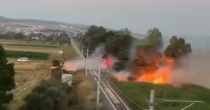 TAVŞANLI’DA ÇIKAN ARAZI YANGINI KISA SÜREDE SÖNDÜRÜLDÜ
