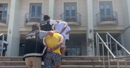 BODRUM’DA UYUŞTURUCU TİCARETİNE SUÇÜSTÜ: 2 ŞÜPHELİ YAKALANDI
