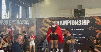 İZMİRLİ GENÇ SPORCU İKİ DALDA DÜNYA ŞAMPİYONU
