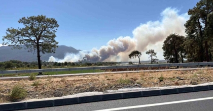 SEYDİKEMER’DE BAŞLAYAN YANGIN ANTALYA KAŞ SINIRLARINA SIÇRADI
