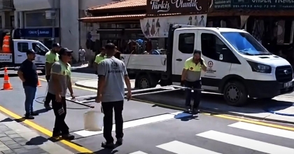 BULDAN’DA YAYA GEÇİTLERİ VE YOL ÇİZGİLERİ TAMAMLANDI