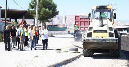 KUMKISIK’TA 7 BİN METREKARELİK YOL ÇALIŞMASI