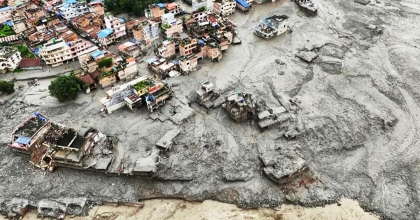 NEPAL'DE HEYELAN FELAKETİ