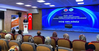 UMRE KAFİLE GÖREVLİLERİNE EĞİTİM SEMİNERİ