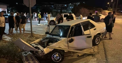 SÖKE’DE TRAFİK KAZASI: 2 YARALI
