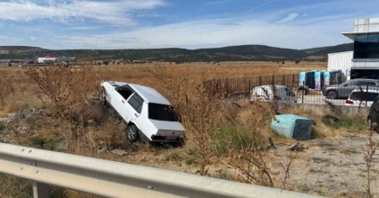 TAVŞANLI’DA OTOMOBİL YOLDAN ÇIKTI: 1 YARALI
