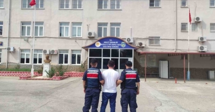 NAZİLLİ’DE 17 YIL HAPİS CEZASIYLA ARANAN HÜKÜMLÜ YAKALANDI
