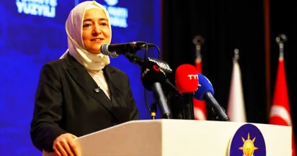 FATMA BETÜL SAYAN KAYA AK PARTİ’DEKİ GÖREVLERİNDEN İSTİFA ETTİ