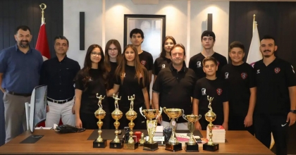 YILDIRIM DERECEYE GİREN SPORCULARI AĞIRLADI