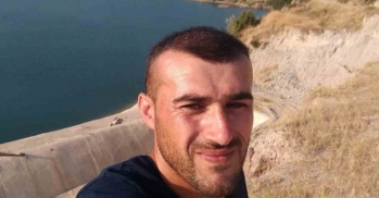 SULTANHİSAR’DA BİRLİKTE ALKOL ALAN 3 KİŞİNİN KAVGASI KANLI BİTTİ: 1 ÖLÜ
