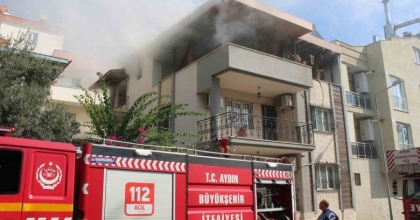 ÇATI KATI YANGINI KORKUTTU
