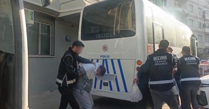 İZMİR’DE ’SERCAN SAYAL’ ORGANİZE SUÇ ÖRGÜTÜNE DARBE: KUNDAKLAMA ŞÜPHELİSİ 4 KİŞİ TUTUKLANDI
