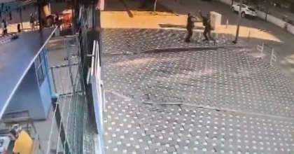 OKUL ÖNÜNDE BEKÇİYE SALDIRDI, ÖĞRETMEN OLDUĞU ORTAYA ÇIKTI