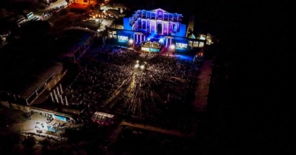 DÜNYA MİRASI SARDES’TE TARİHİ KONSER