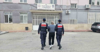 İHSANİYE’DE ARANAN ŞAHSI JANDARMA YAKALADI
