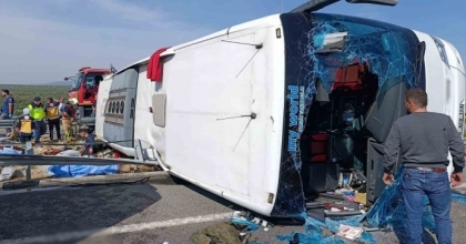 MANİSA’DAKİ TUR OTOBÜSÜ KAZASINDA ÖLÜ SAYISI 12’YE YÜKSELDİ
