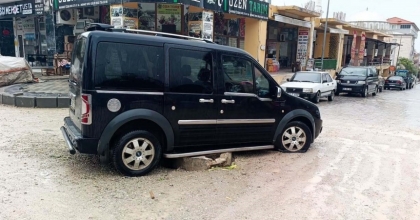 BULDAN’DA ÖNLEMSİZ YOL ÇALIŞMASI KAZAYA DAVETİYE ÇIKARIYOR
