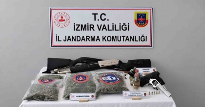 İZMİR’DE JANDARMADAN UYUŞTURUCU OPERASYONU
