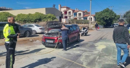 MUĞLA’DA SEYİR HALİNDEKİ OTOMOBİLDE YANGIN ÇIKTI
