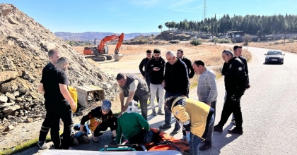 KULA’DA OTOMOBİL İLE MOTOSİKLET ÇARPIŞTI: 1 AĞIR YARALI
