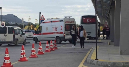 KÜTAHYA’DA 19 ÖĞRENCİ ZEHİRLENME ŞÜPHESİYLE HASTANEYE BAŞVURDU
