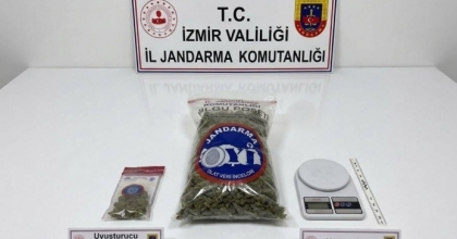 İZMİR’DE FABRİKADA UYUŞTURUCU TİCARETİNE JANDARMA OPERASYONU

