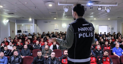 DENİZLİ’DE 1.655 KİŞİYE UYUŞTURUCUYLA MÜCADELE EĞİTİMİ VERİLDİ