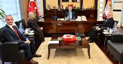 GENÇ GÖNÜLLÜ AHİLİK KÜLTÜRÜNÜ VALİ KÖŞGER’E ANLATTI