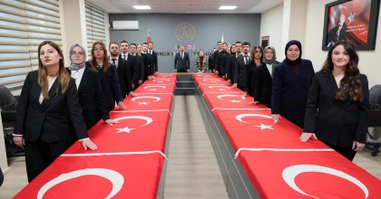 GENÇLİK SPOR İL MÜDÜRLÜĞÜ'NDE 43 PERSONEL KADROYA GEÇTİ
