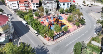 PAMUKKALE’DE PARKLAR VE BASKETBOL SAHALARI YENİLENİYOR