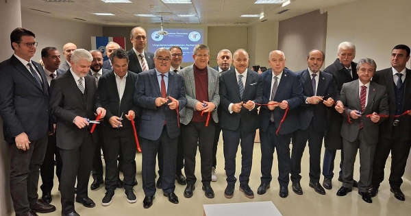 İLETİŞİM FAKÜLTESİ’NDE BİLGİSAYAR LABORATUVARI AÇILDI