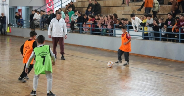 DENİZLİ’DE MİNİKLERDEN BÜYÜK MÜCADELE