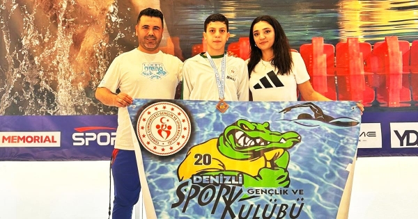 DENİZLİLİ YÜZÜCÜ TÜRKİYE ŞAMPİYONU