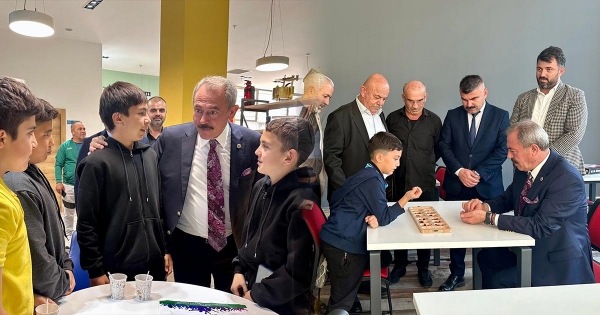 SERİNHİSAR GENÇLİK MERKEZİ HİZMETE AÇILDI