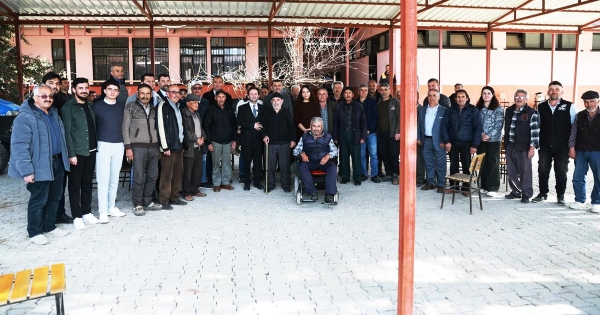 ÇAVUŞOĞLU ACIPAYAM’DA VATANDAŞLARLA BULUŞTU