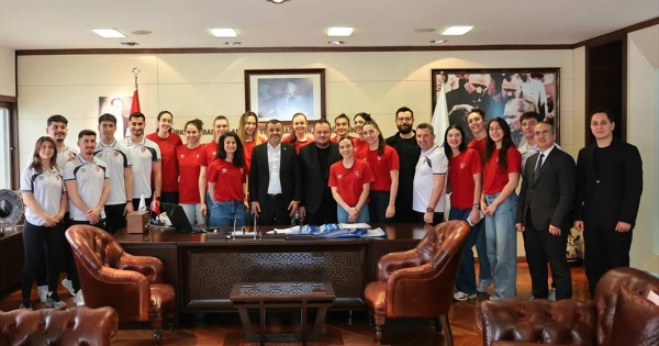 DENİZLİ’NİN SULTANLARINDAN BAŞKAN ÇAVUŞOĞLU’NA ZİYARET