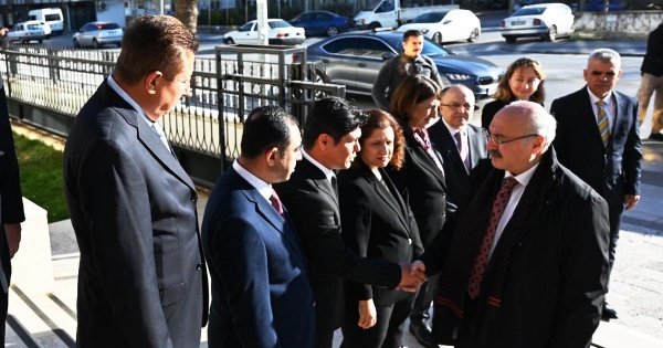 DENİZLİ VALİSİ KÖŞGER İL TARIM VE ORMAN MÜDÜRLÜĞÜ’NÜ ZİYARET ETTİ