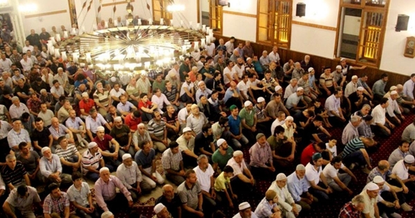 İŞTE DENİZLİ’DE BAYRAM NAMAZI SAATİ